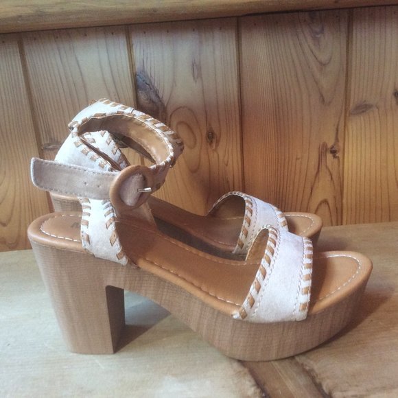 Madeline Girl Bruh in Champagne Heeled Boho Platform Ankle Strap Sandals Size 8 - Picture 1 of 7